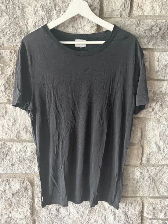 Mikuta: The Dark Faded Standard T-Shirt - Size: M - Picture 2 of 7